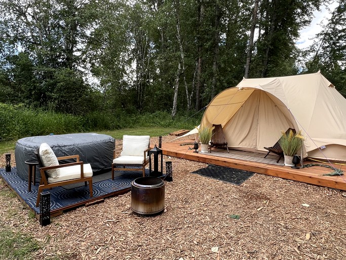 Romantic Luxury Glamping Tent with Riverfront Views near Sandpoint, Idaho