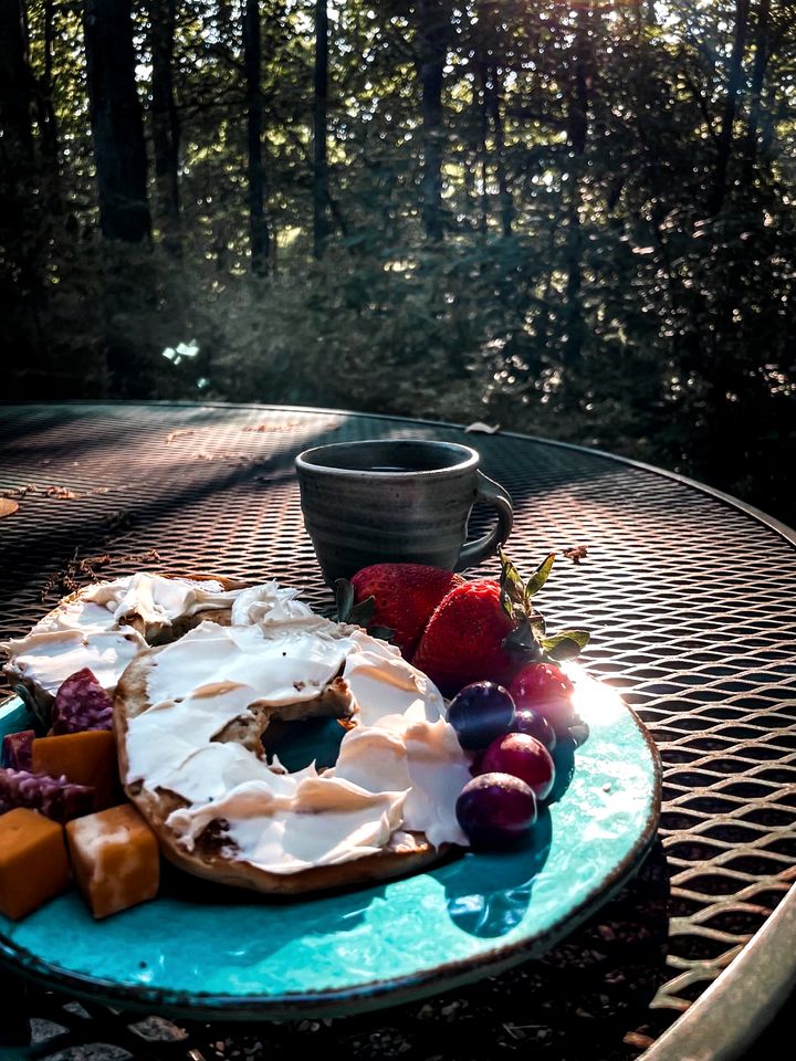 Cozy Ground Floor Suite in a Beautiful Farmhouse for a Unique Getaway in Afton, Virginia