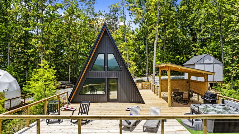 A-Frames (United States of America, Hartford, Tennessee)