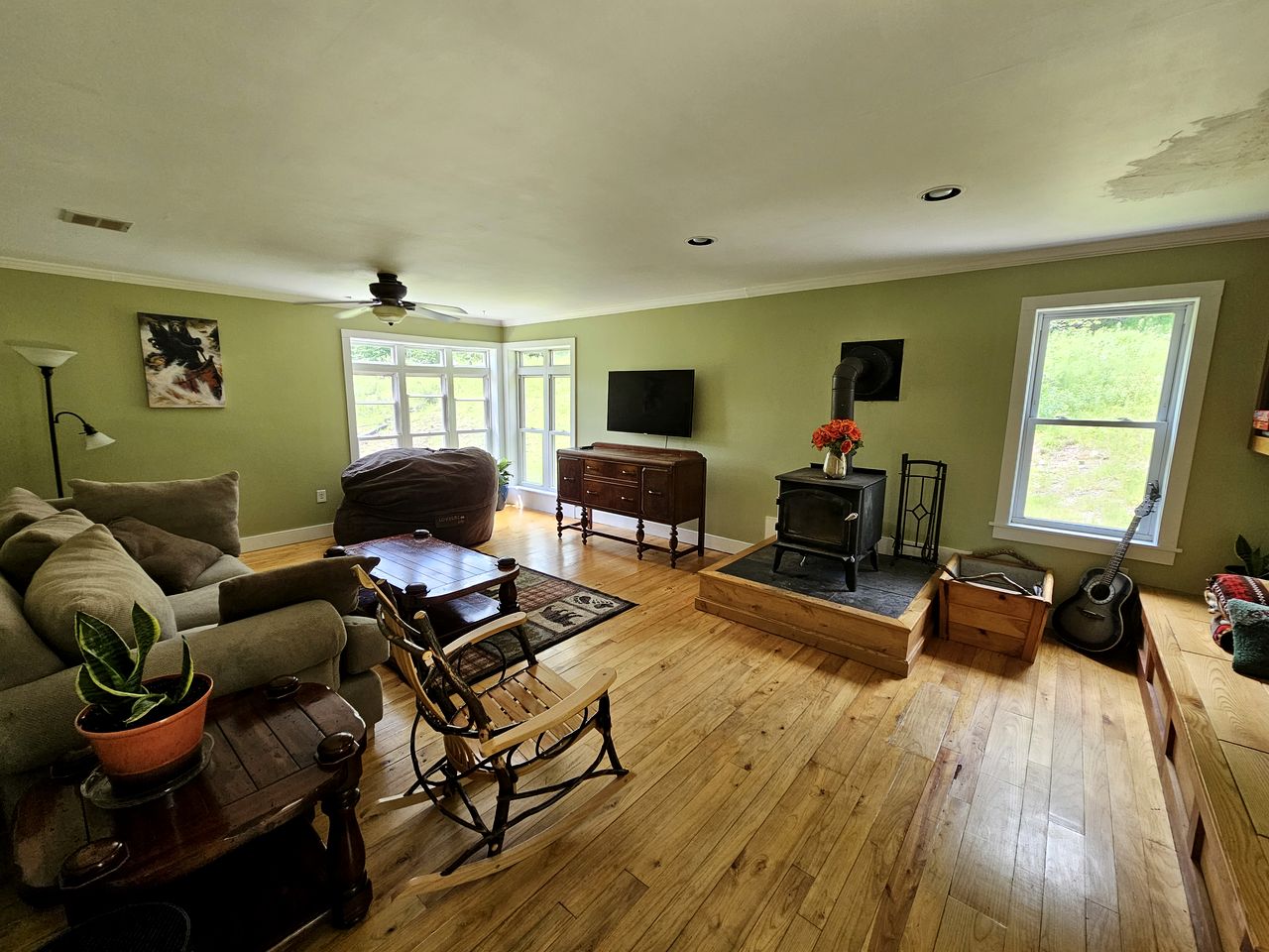 Charming Woodland Cottage with Hiking Trails near Great Sacandaga Lake – Close to Saratoga Springs, NY