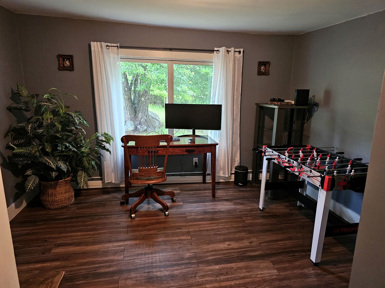 Charming Woodland Cottage with Hiking Trails near Great Sacandaga Lake – Close to Saratoga Springs, NY