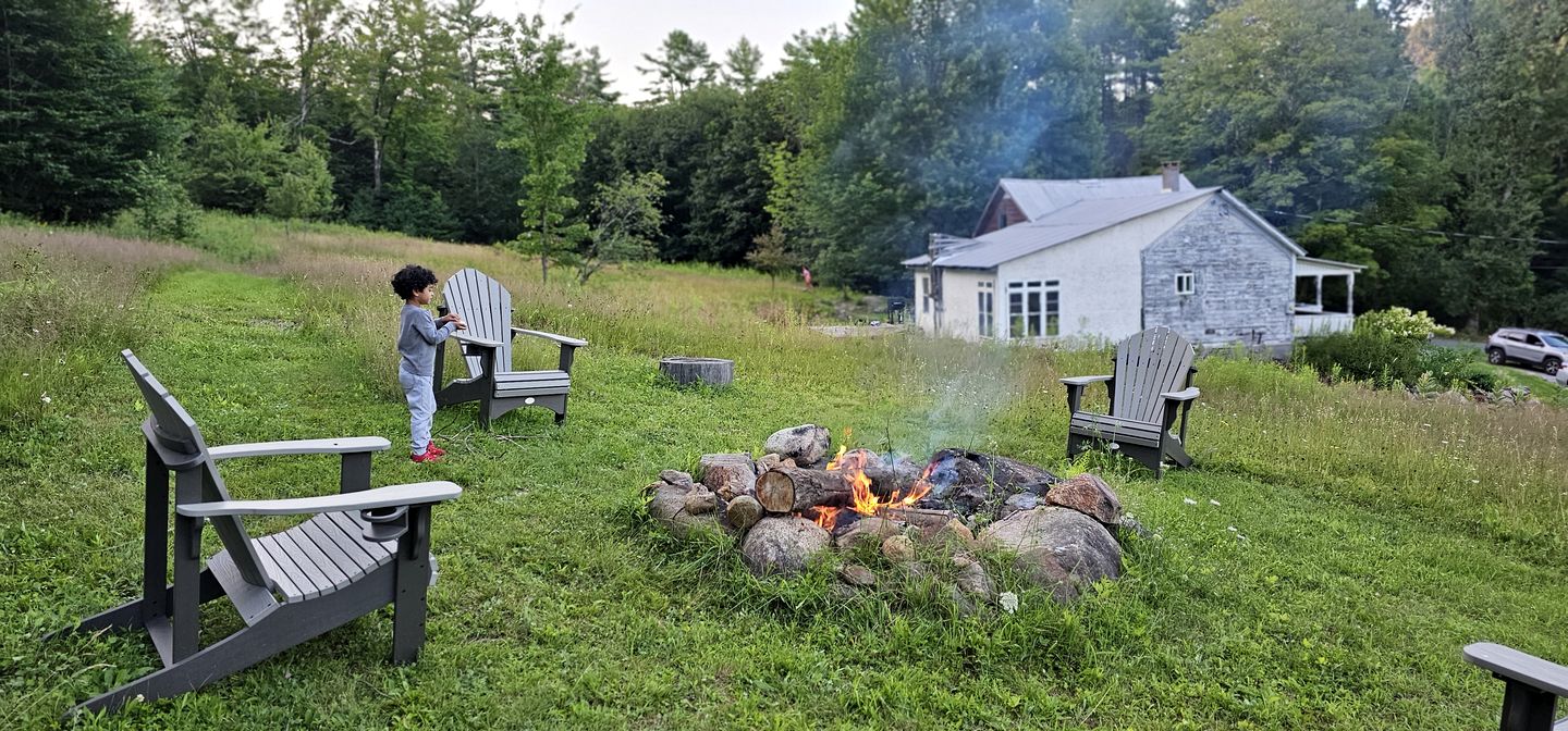 Charming Woodland Cottage with Hiking Trails near Great Sacandaga Lake – Close to Saratoga Springs, NY