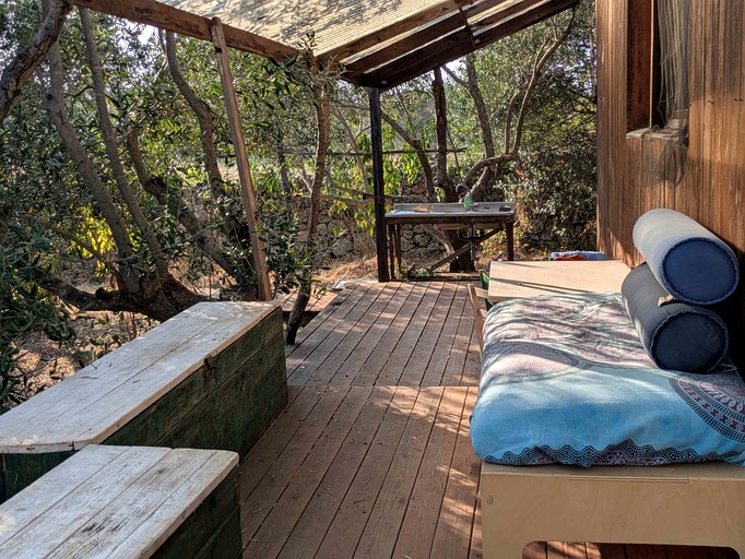 Tiny Houses (Italy, --, --)