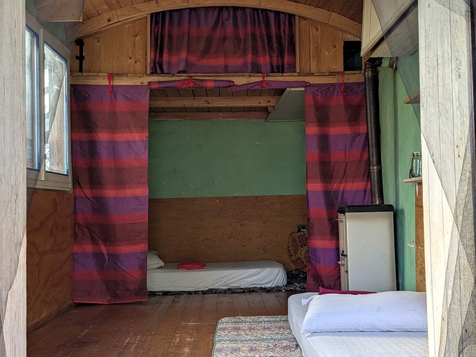 Tiny Houses (Italy, --, --)