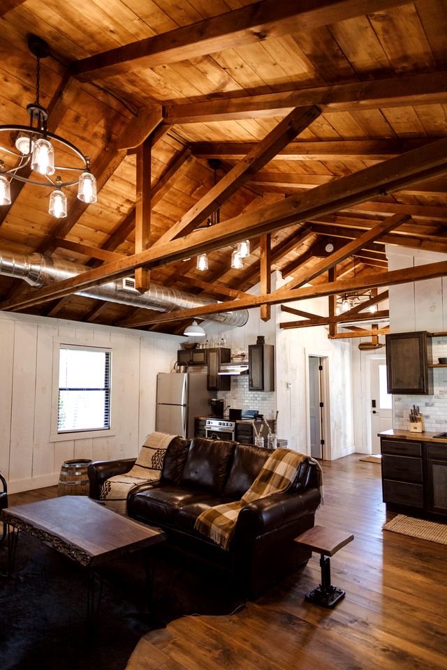 Rustic Romantic Cabin for Two Surrounded by Nature in Grand River Valley near Madison, Ohio