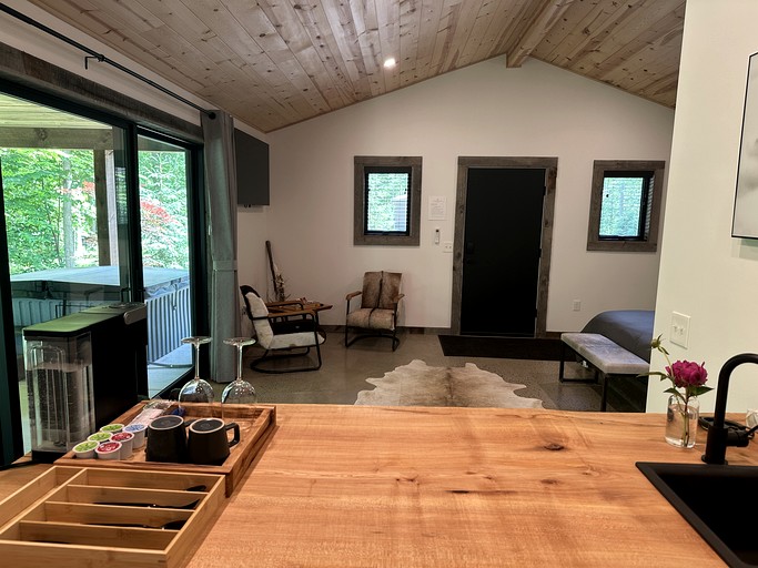 Cabins (United States of America, Madison, Ohio)