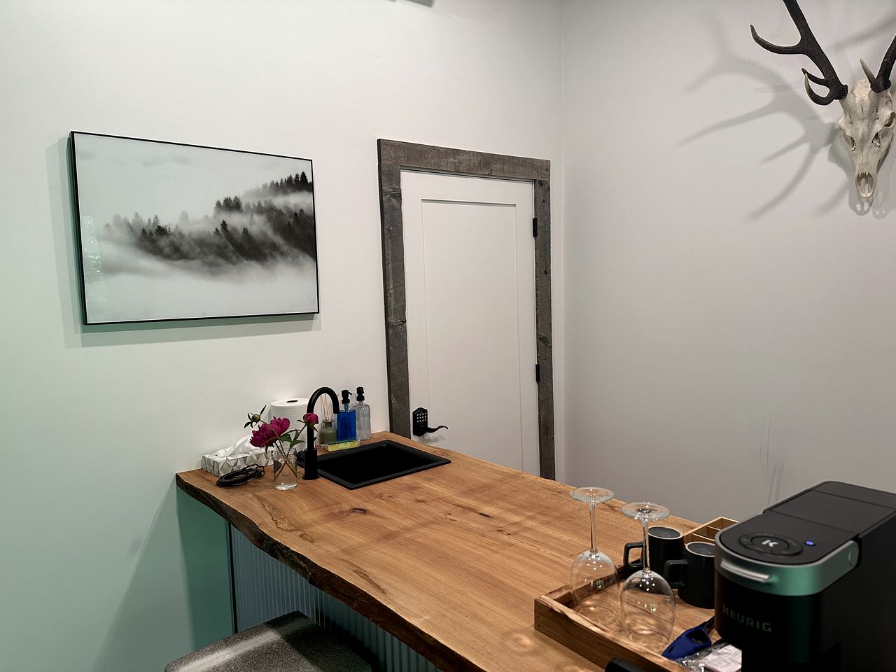 Secluded Romantic Cabin in the Heart of Ohio's Grand River Valley near Madison, Ohio