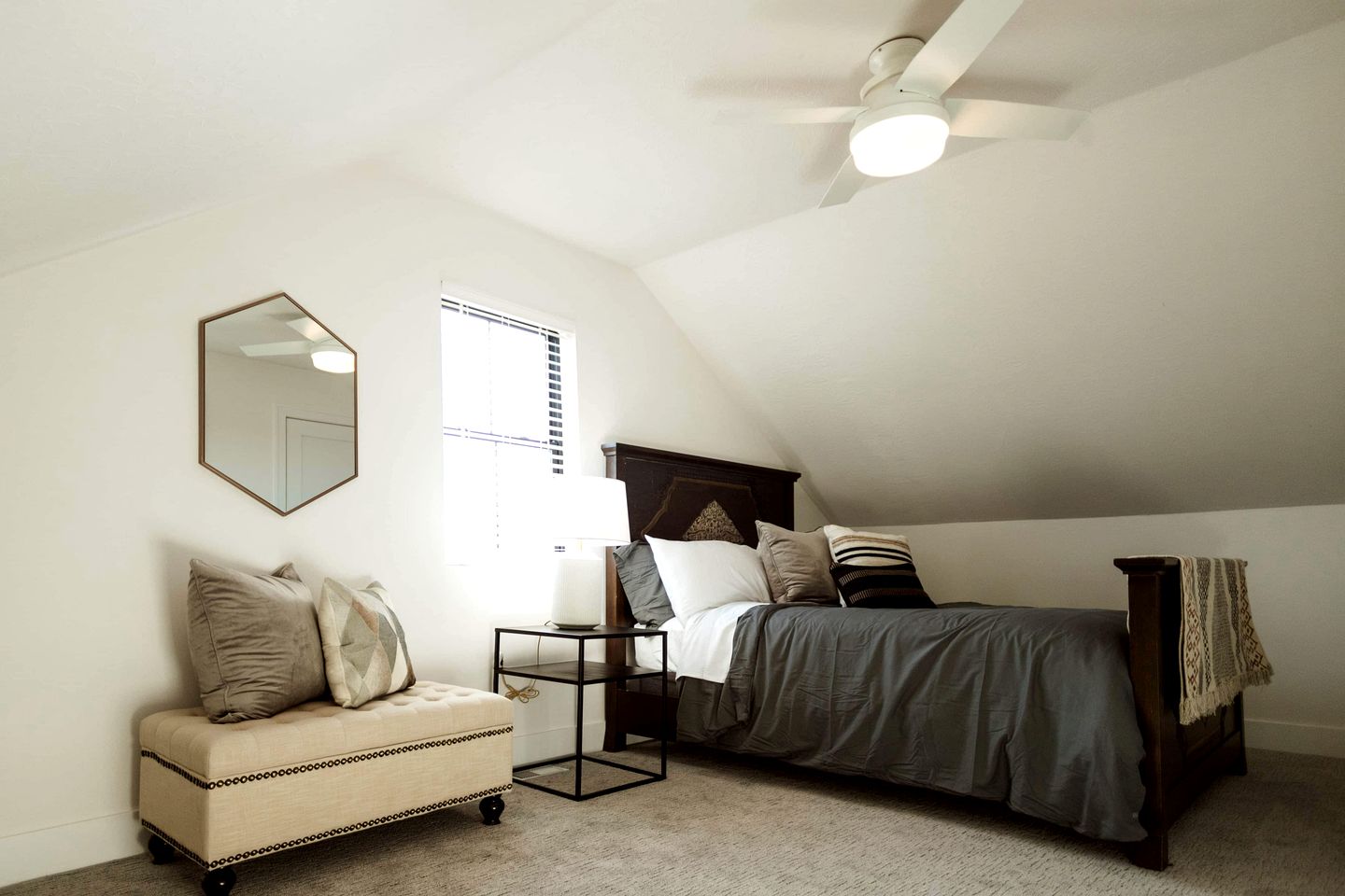 Modern Farmhouse Cottage with Stunning Lake Views Nestled in Ohio's Wine Country near Madison, Ohio