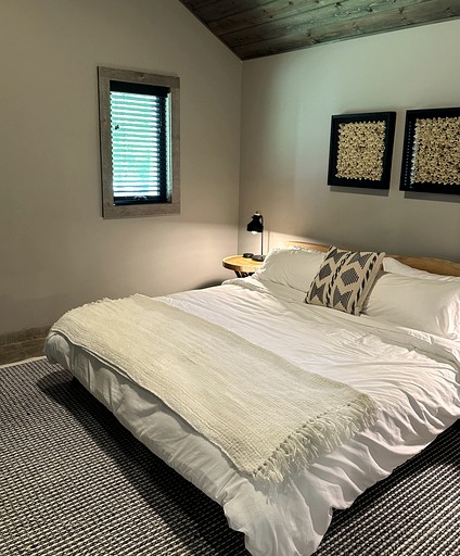 Cabins (United States of America, Madison, Ohio)