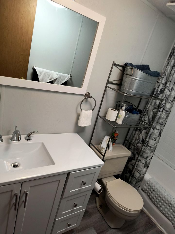 Peaceful Riverfront Manufactured Home with Fireplace on the Great Satilla River near Woodbine, Georgia