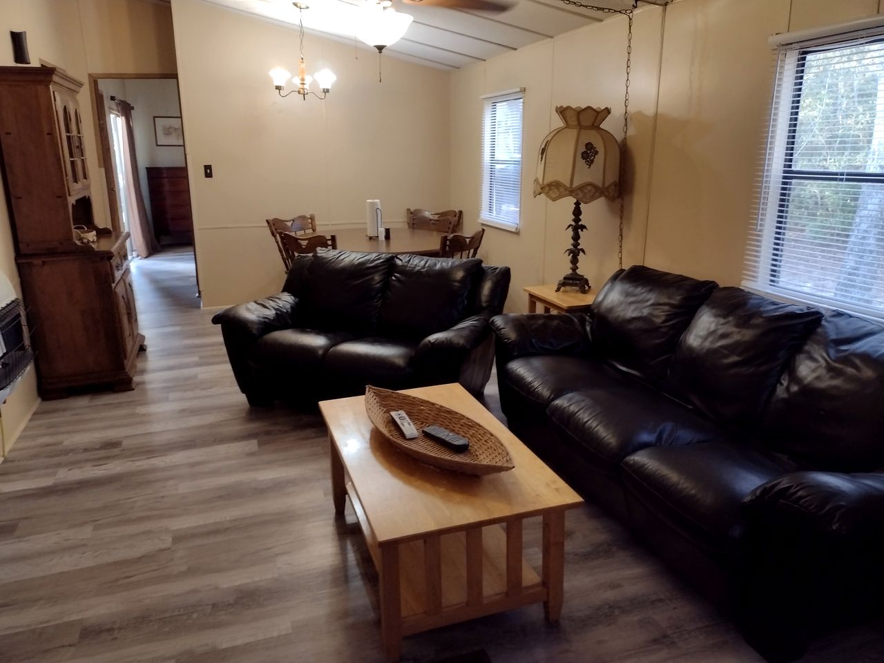 Peaceful Riverfront Manufactured Home with Fireplace on the Great Satilla River near Woodbine, Georgia