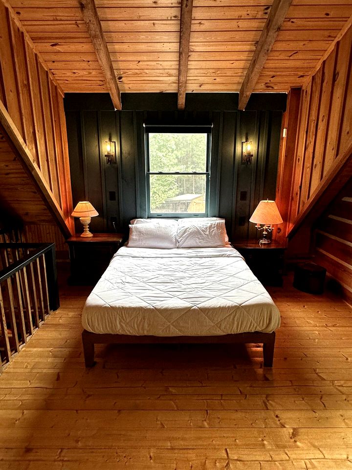 Secluded Woodland Cabin with Kayaks & Fire Pit near Rivers in Virginia