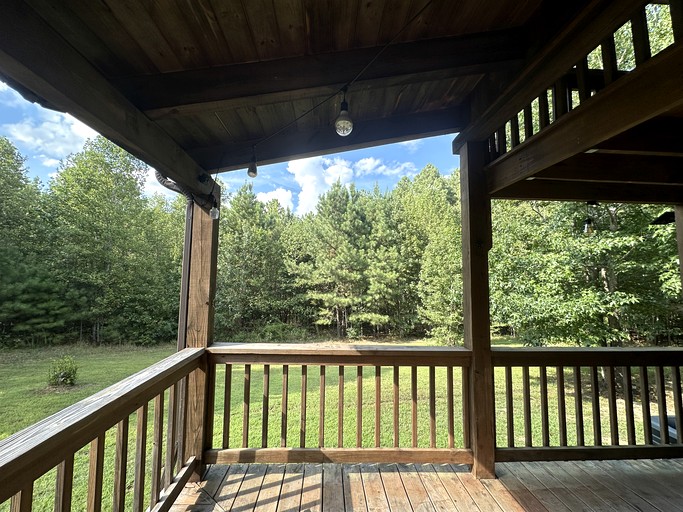 Cabins (United States of America, Keysville, Virginia)