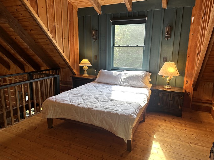 Cabins (United States of America, Keysville, Virginia)