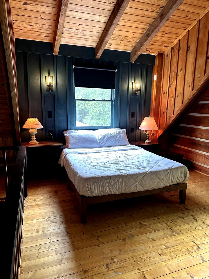 Secluded Woodland Cabin with Kayaks & Fire Pit near Rivers in Virginia