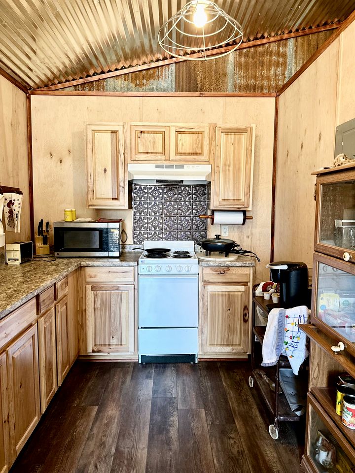 Charming Tiny House Haven near Llano River in Texas