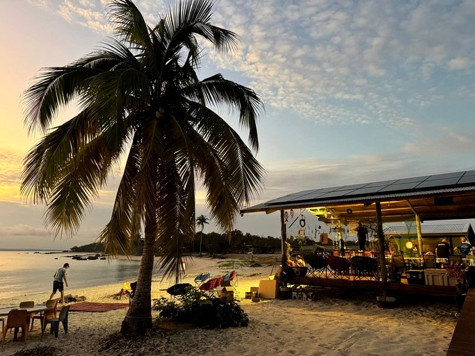 Cabins (Australia, Nhulunbuy, Northern Territory)