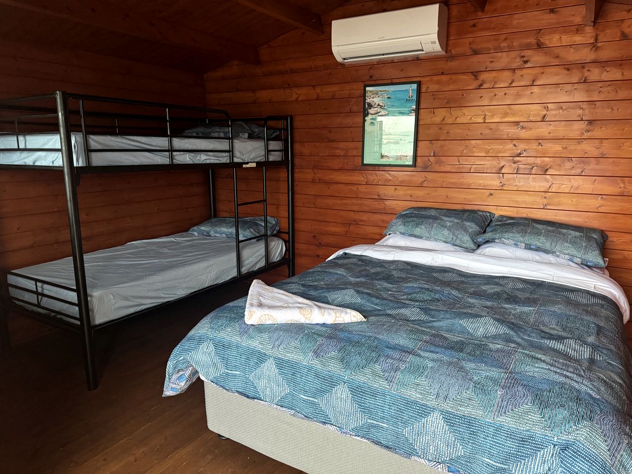 Cozy Beachfront Cabin Surrounded by Incredible Nature with Amazing Activities near Nhulunbuy, Northern Territory
