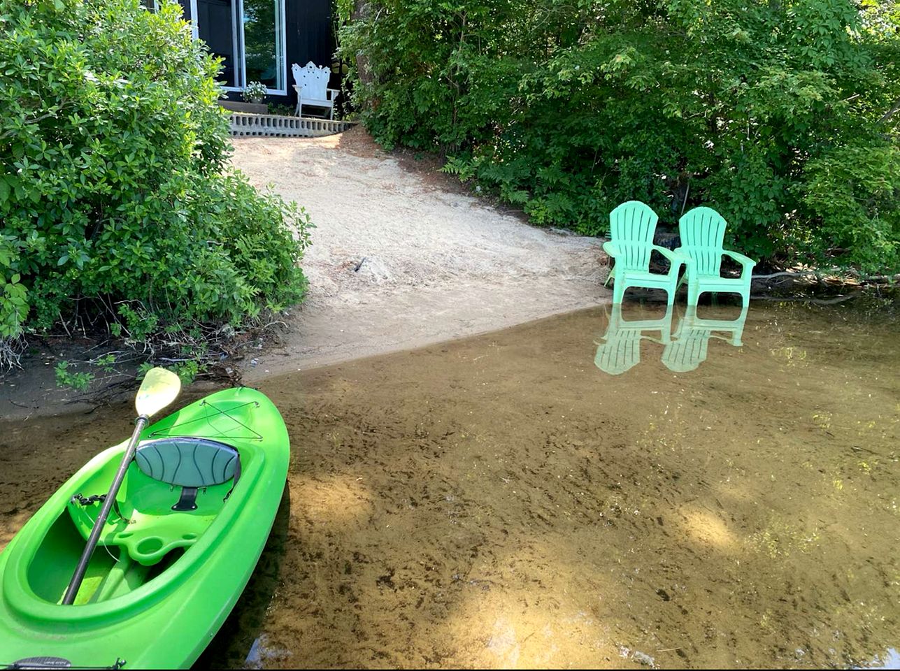 Cozy Lakeside Cottage with Private Beach Cove and Canoe Access near Cape Cod, Massachusetts
