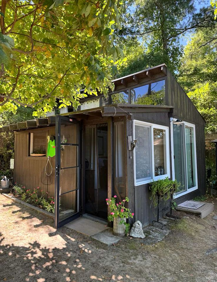 Cozy Lakeside Cottage with Private Beach Cove and Canoe Access near Cape Cod, Massachusetts