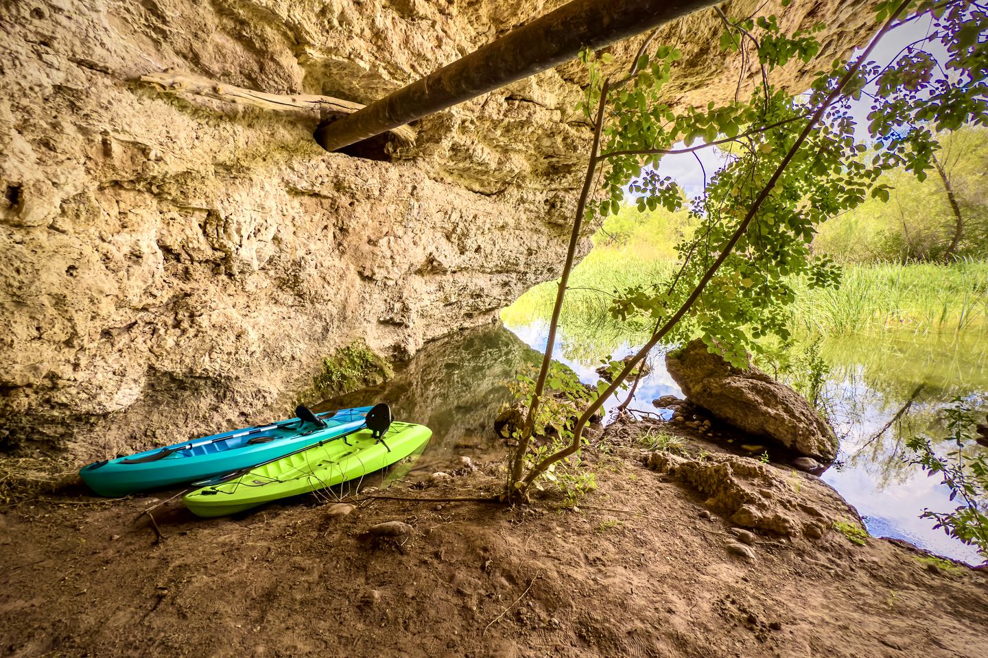 Amazing Unique Barrel Pod with Incredible Views for an Unforgettable Romantic Getaway near Lake Montezuma, Arizona