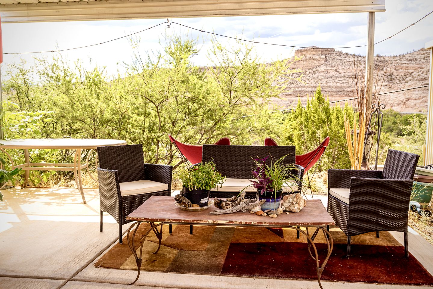 Amazing Unique Barrel Pod with Incredible Views for an Unforgettable Romantic Getaway near Lake Montezuma, Arizona