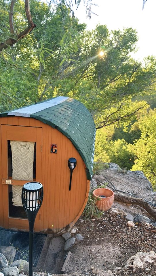 Amazing Unique Barrel Pod with Incredible Views for an Unforgettable Romantic Getaway near Lake Montezuma, Arizona