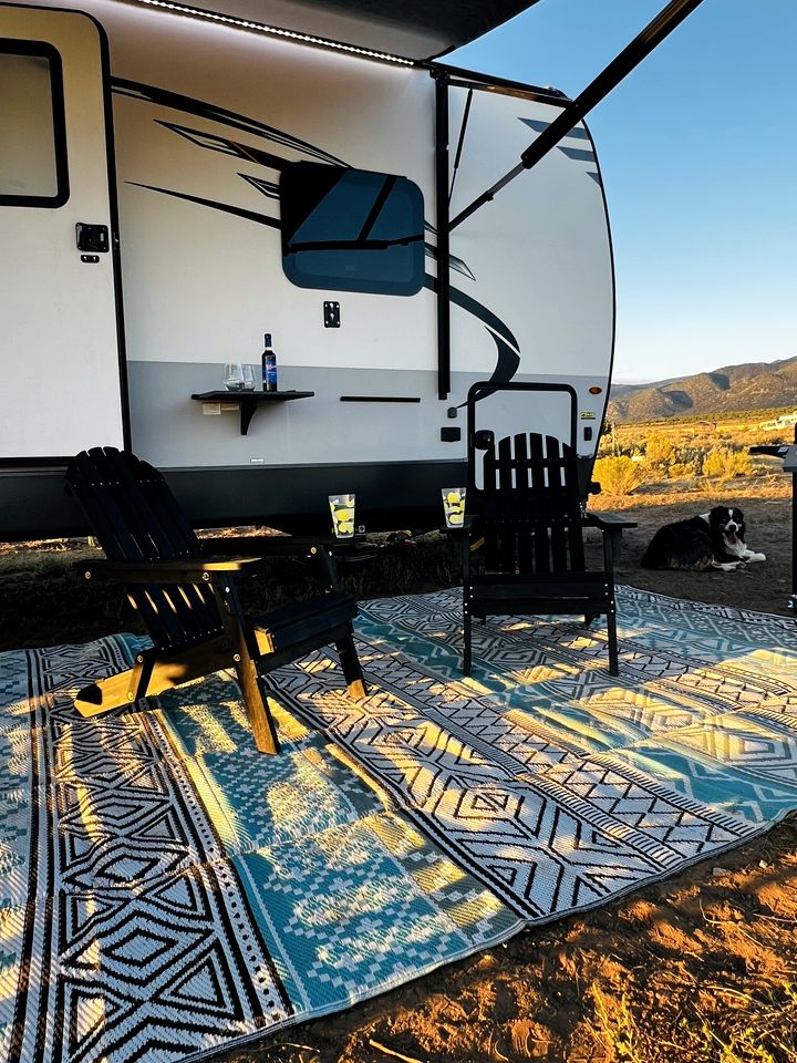 Spacious Camper on a Llama Rescue Ranch with Stunning Views near Questa, New Mexico