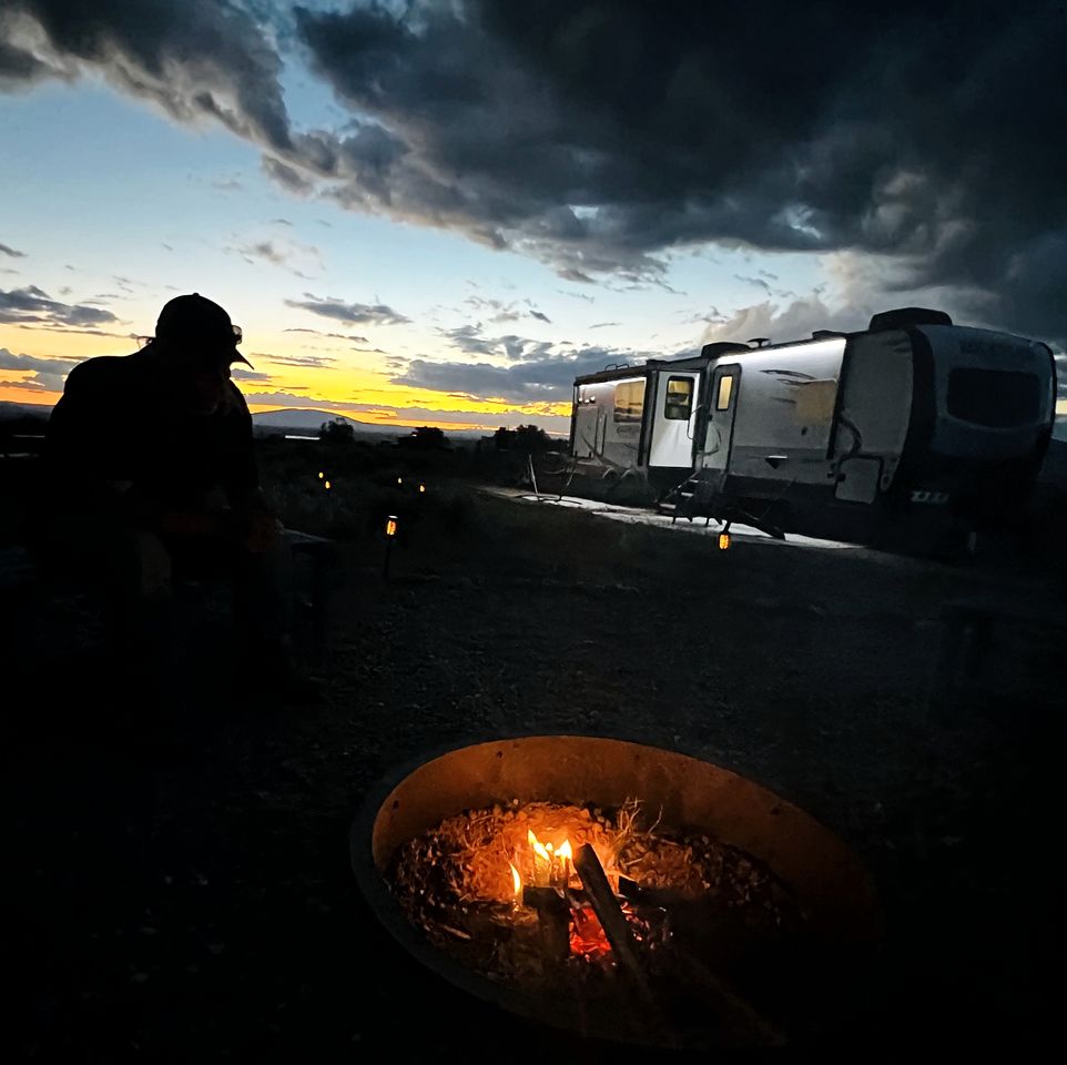 Spacious Camper on a Llama Rescue Ranch with Stunning Views near Questa, New Mexico
