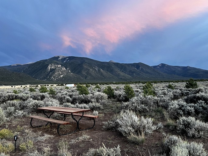 Caravans (United States of America, Questa, New Mexico)