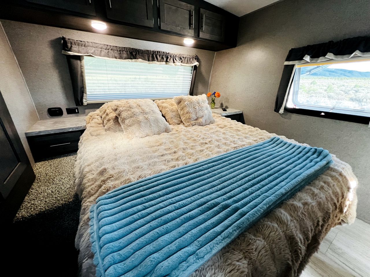 Spacious Camper on a Llama Rescue Ranch with Stunning Views near Questa, New Mexico