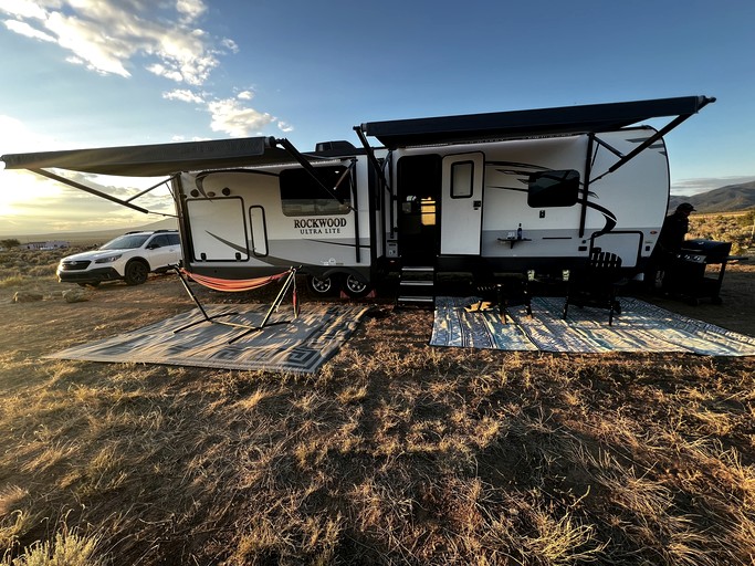 Caravans (United States of America, Questa, New Mexico)