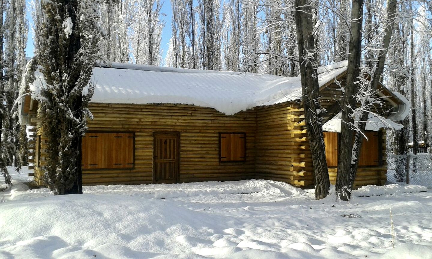 Log Cabins (Argentina, Uspallata, Mendoza)