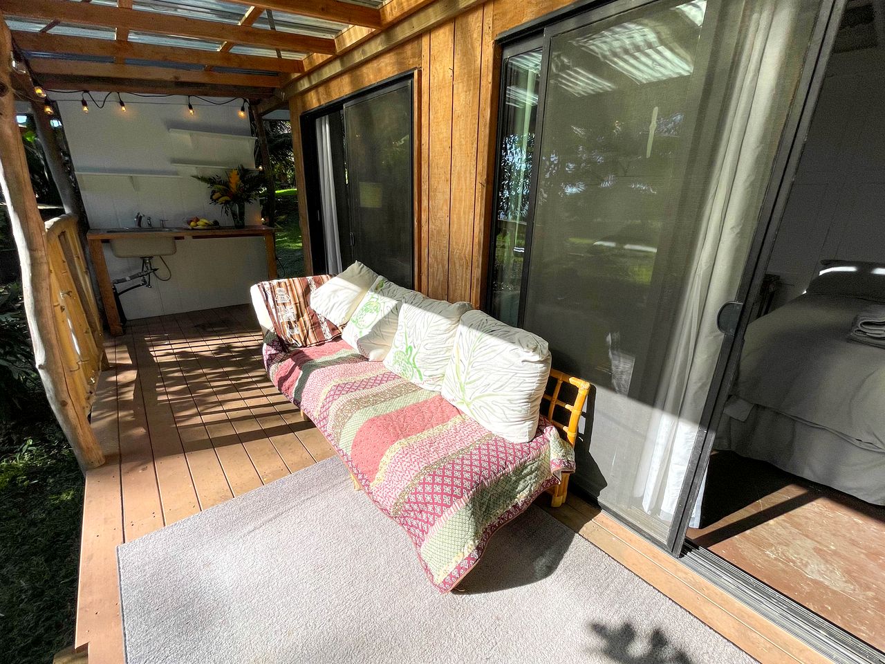 Cute Cabin for Two Surrounded by Nature for a Peaceful Getaway in Kealakekua, Hawaii