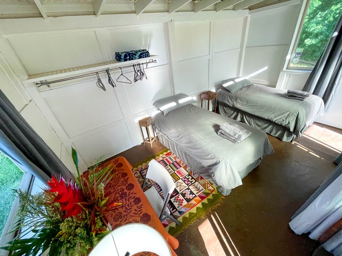 Cabins (United States of America, Kealakekua, Hawaii)