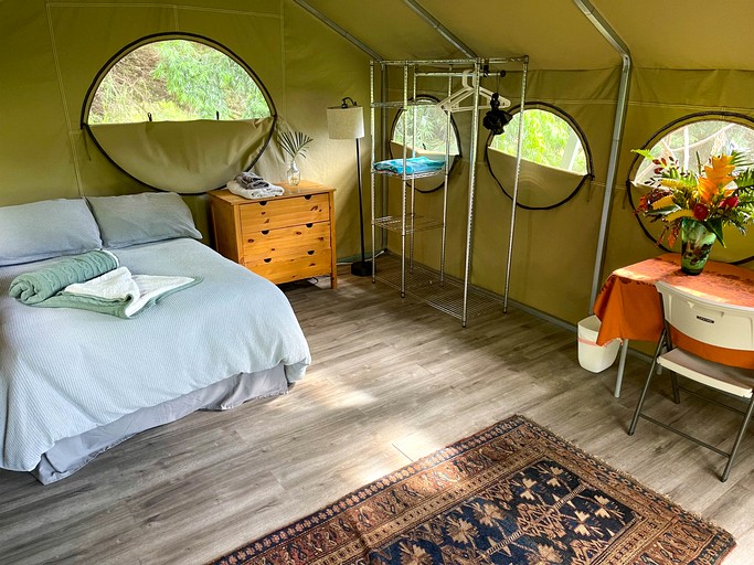 Safari Tents (United States of America, Kealakekua, Hawaii)