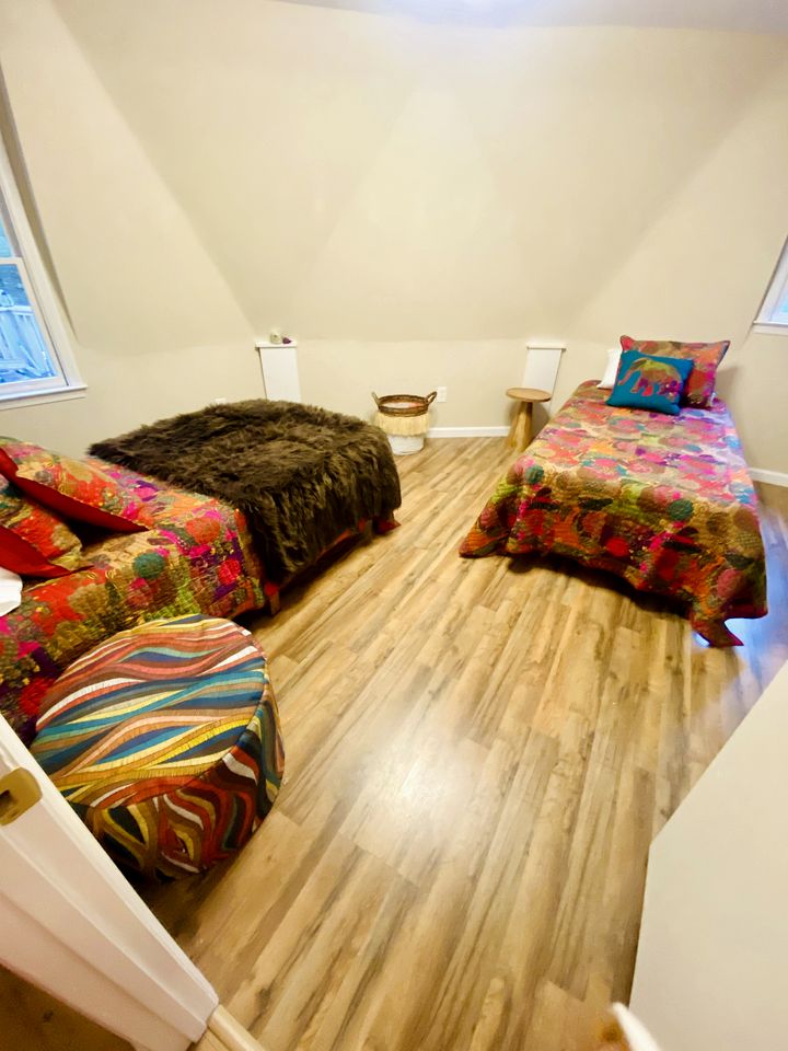 Unique Spacious Dome Nestled in the Forest for a Peaceful Glamping Retreat near Chapel Hill, North Carolina