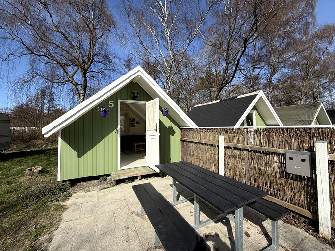 Cabins (Denmark, --, --)