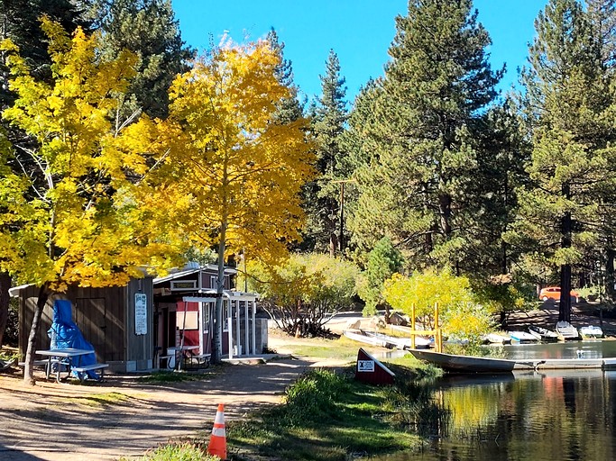 Cottages (United States of America, Green Valley Lake, California)