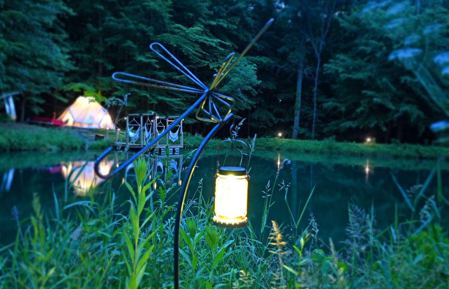 Beautiful Eco-Friendly Bell Tent with Fantastic Amenities for a Unique Glamping Escape near Fresno, Ohio