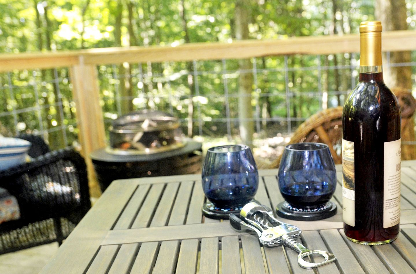 Beautiful Eco-Friendly Bell Tent with Fantastic Amenities for a Unique Glamping Escape near Fresno, Ohio