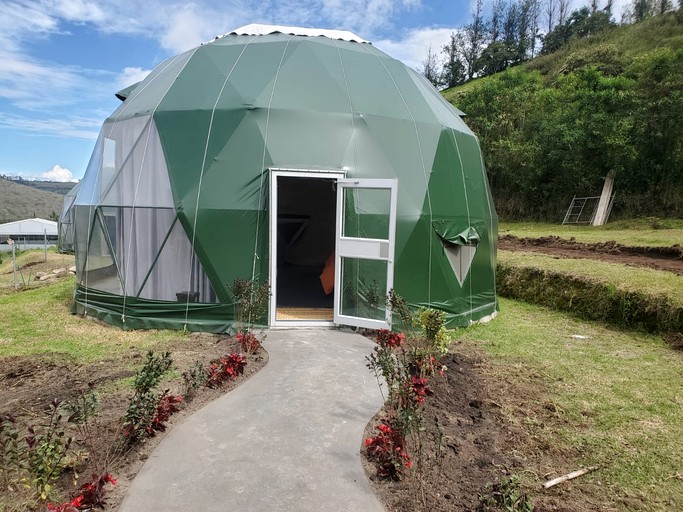 Spacious Dome for an Incredible Family Glamping Experience in Peribuela, Ecuador