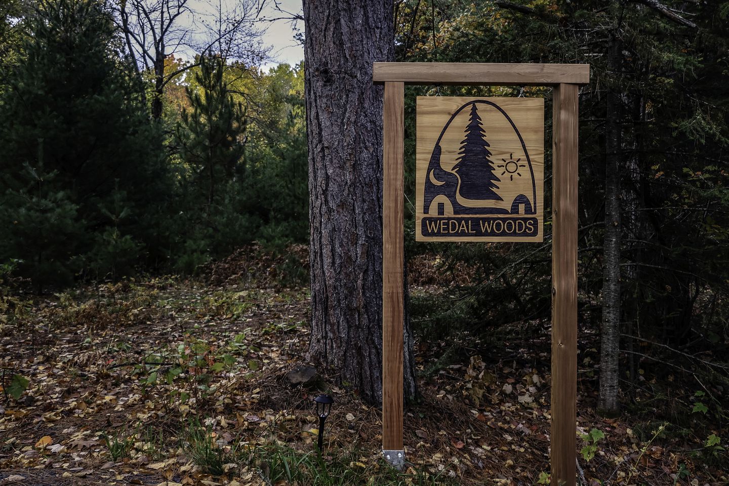 Stunning Two Oaks Pod Surrounded by Trees for an Amazing Couples Retreat near Washburn, Wisconsin