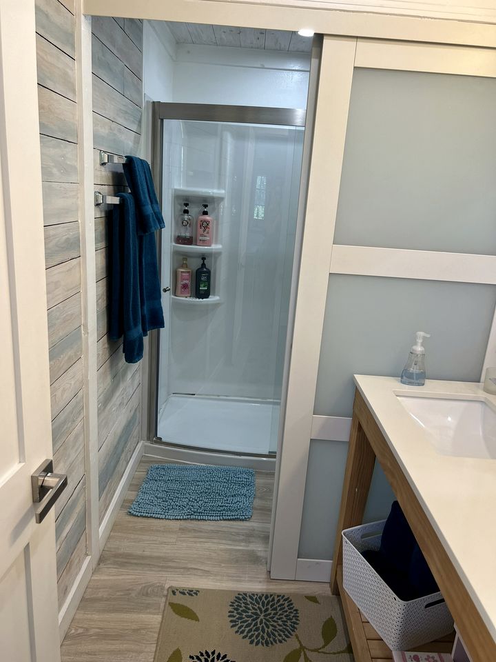 Cozy Cottage on a Tropical Fruit Farm for a Peaceful Escape near Homestead, Florida