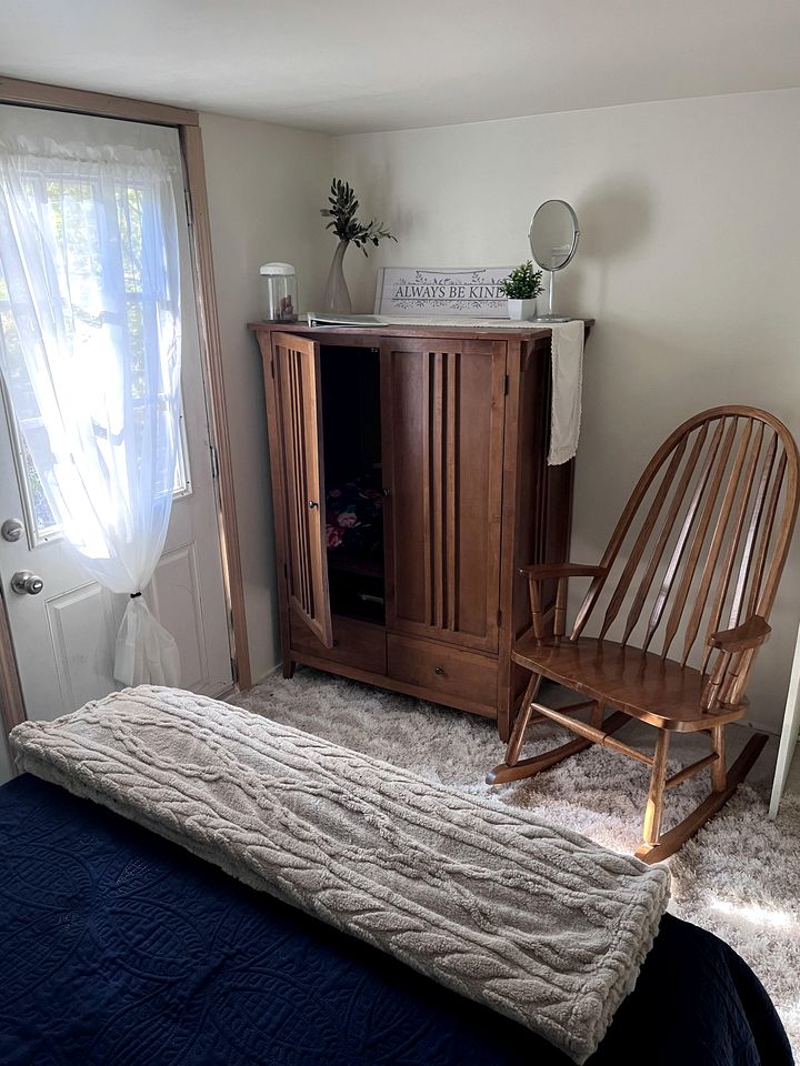 Cute Tiny House in the Woods for a Peaceful Getaway in Nature near Clark Fork, Idaho