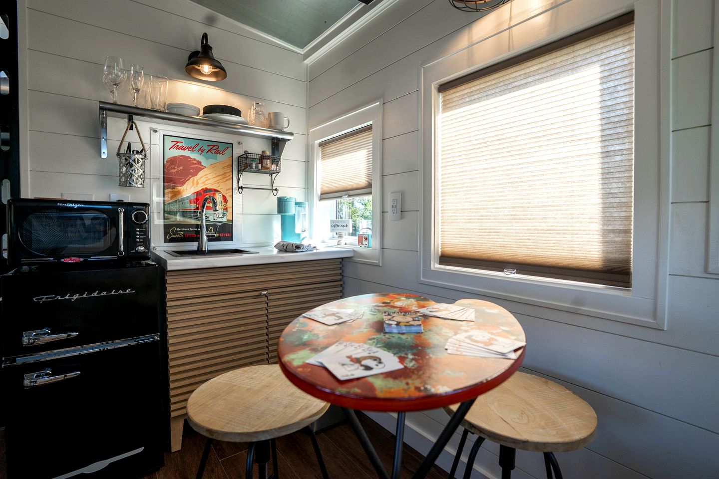 Gorgeous Historic Caboose for a Unique Getaway in Fredericktown, Missouri