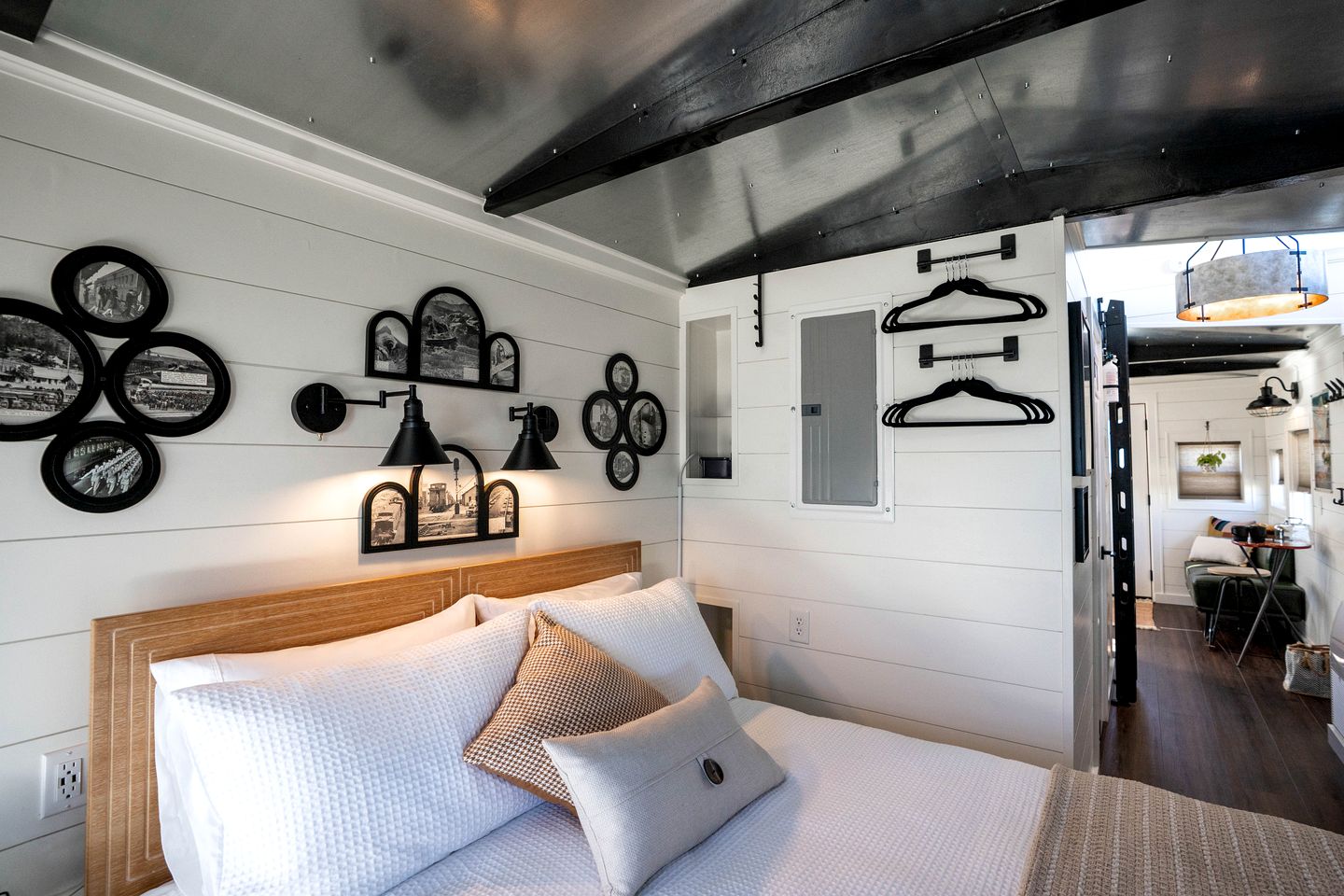 Gorgeous Historic Caboose for a Unique Getaway in Fredericktown, Missouri