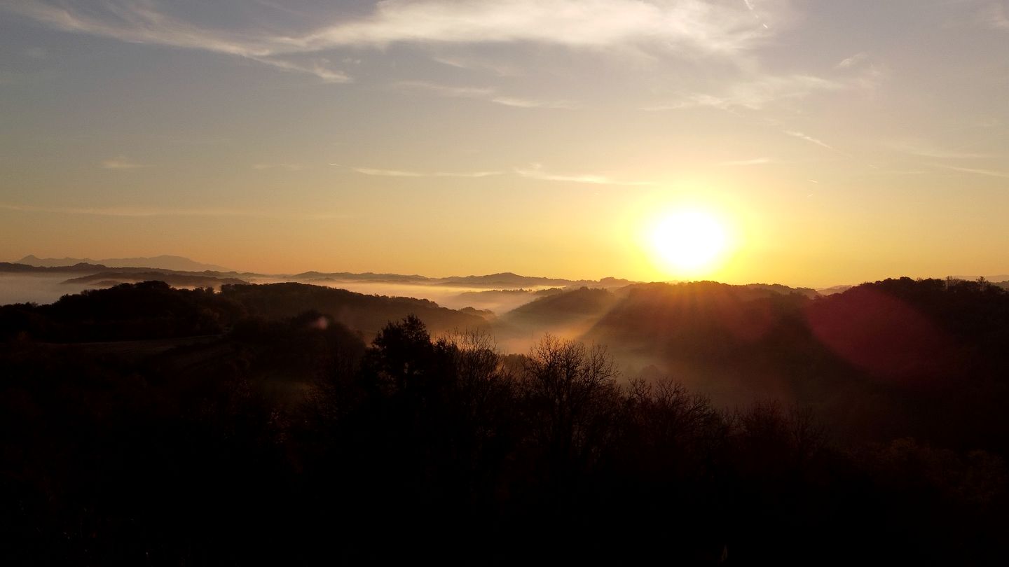 Charming StarsBox Camping Cabins with Retractable Roof for Stargazing near Kumrovec, Dugnjevec, Krapina-Zagorje, Croatia