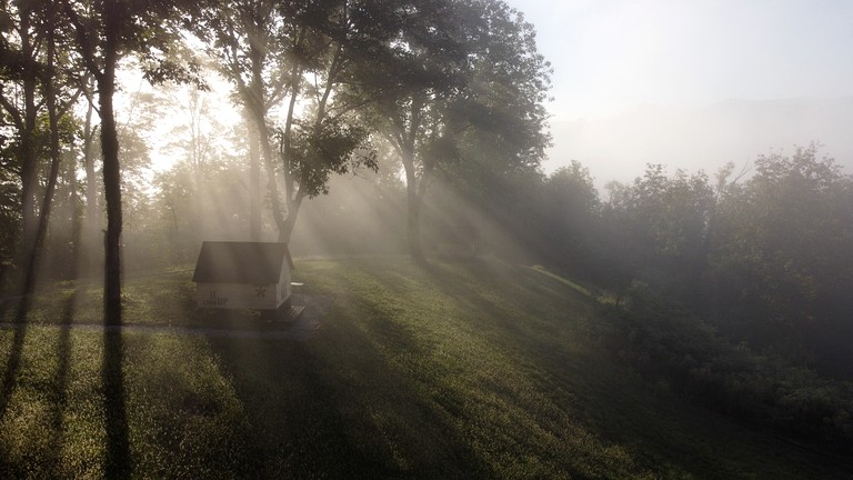 Huts (Croatia, Dugnjevec, Krapina-Zagorje)