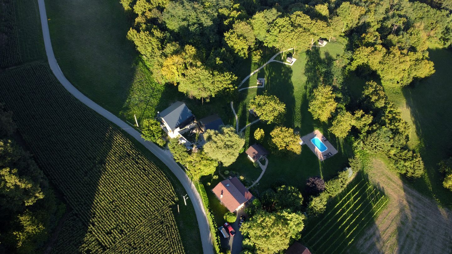 Charming StarsBox Camping Cabins with Retractable Roof for Stargazing near Kumrovec, Dugnjevec, Krapina-Zagorje, Croatia